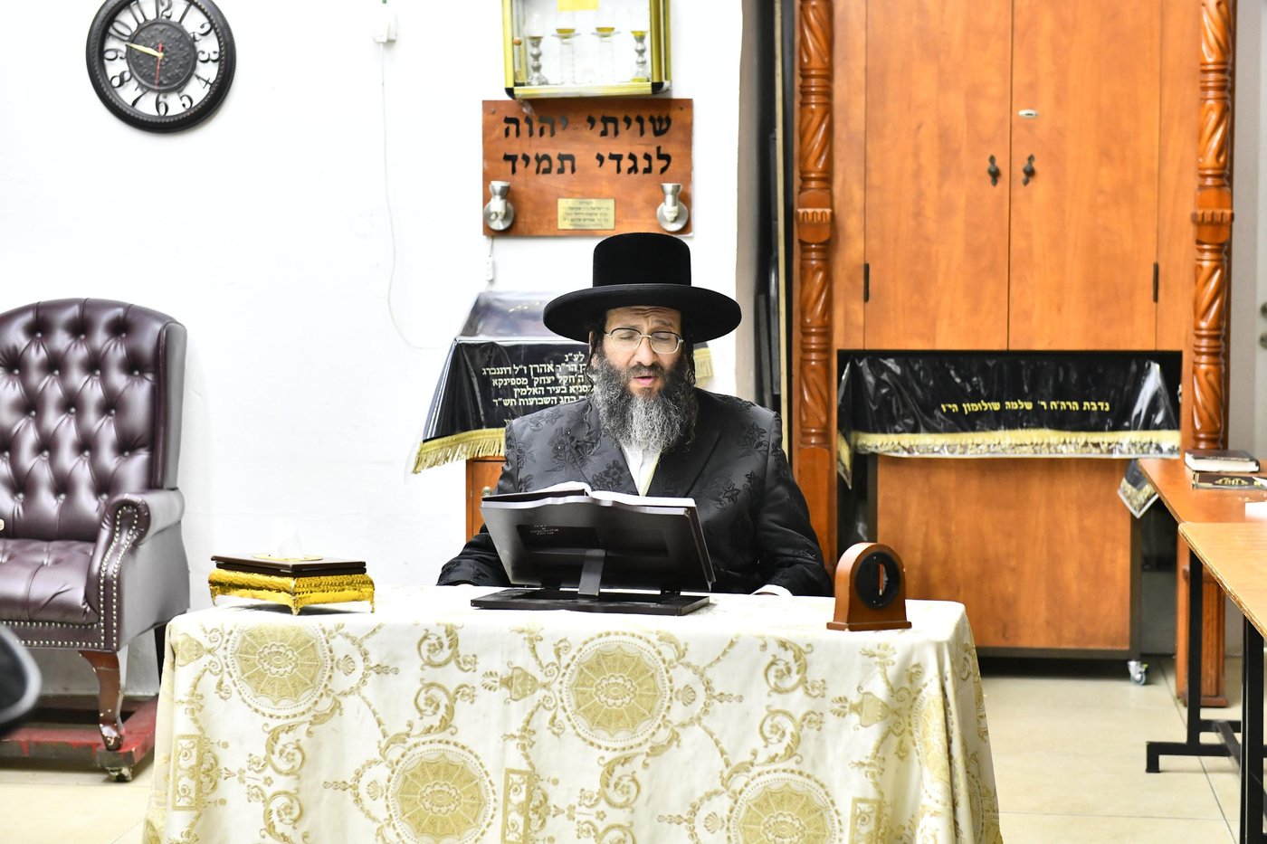 האדמו"ר מספינקא רמת אהרן בליל תשעה באב