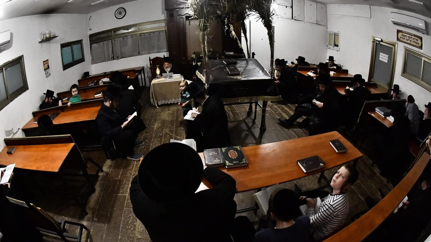 האדמו"ר מזוטשקא אמסנא בליל תשעה באב
