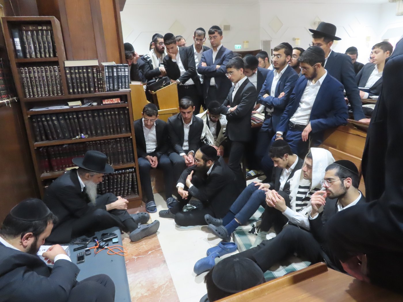 תשעה באב אצל הגר"ח כהן