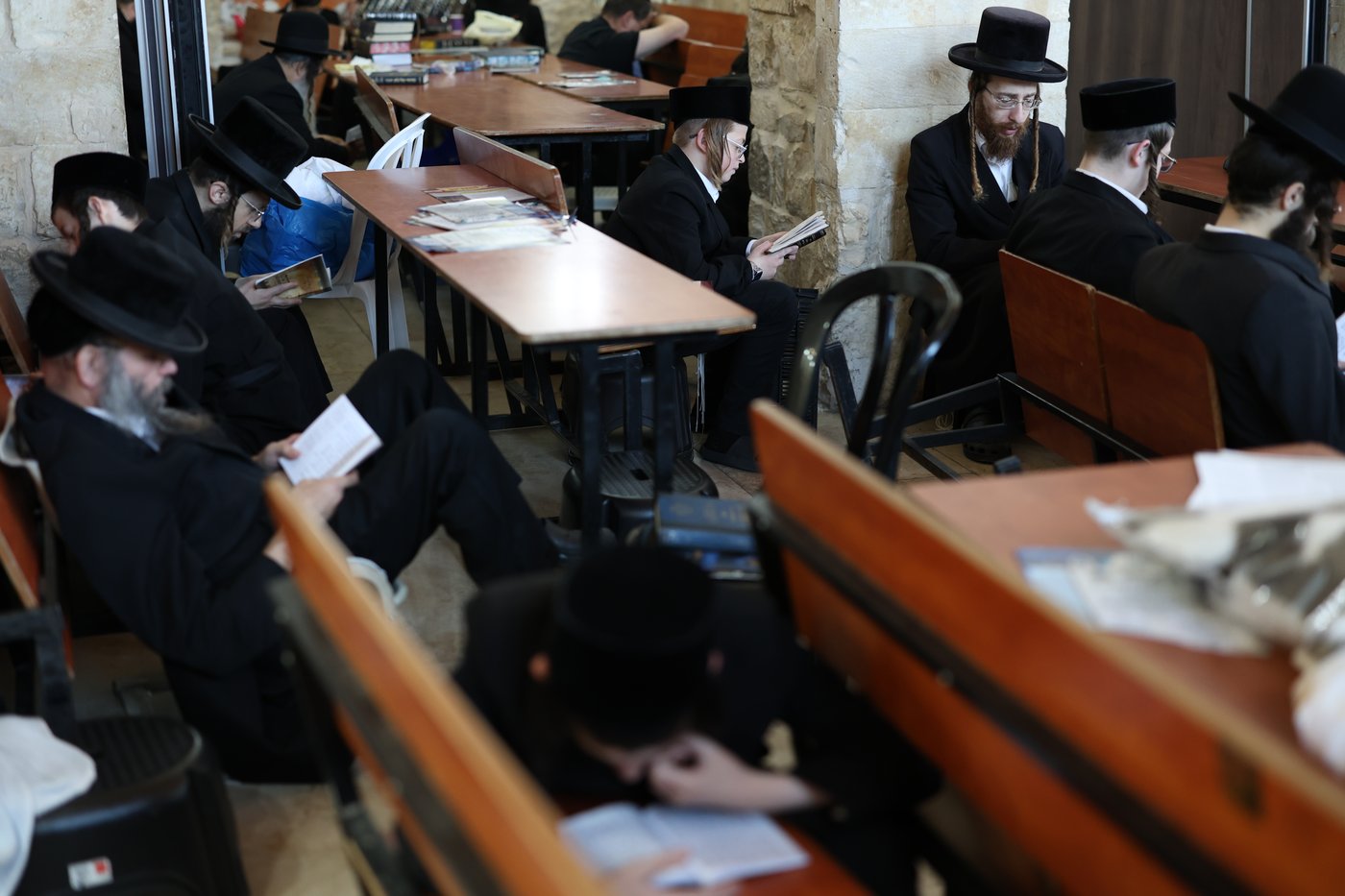 תשעה באב אצל האדמו"ר מלעלוב בצפת