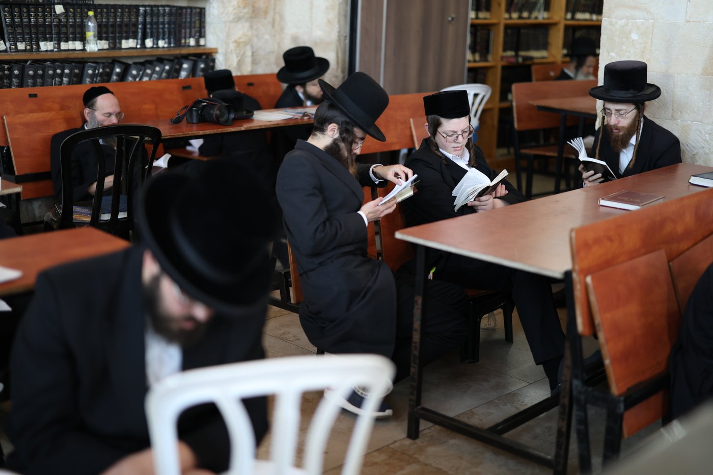 תשעה באב אצל האדמו"ר מלעלוב בצפת