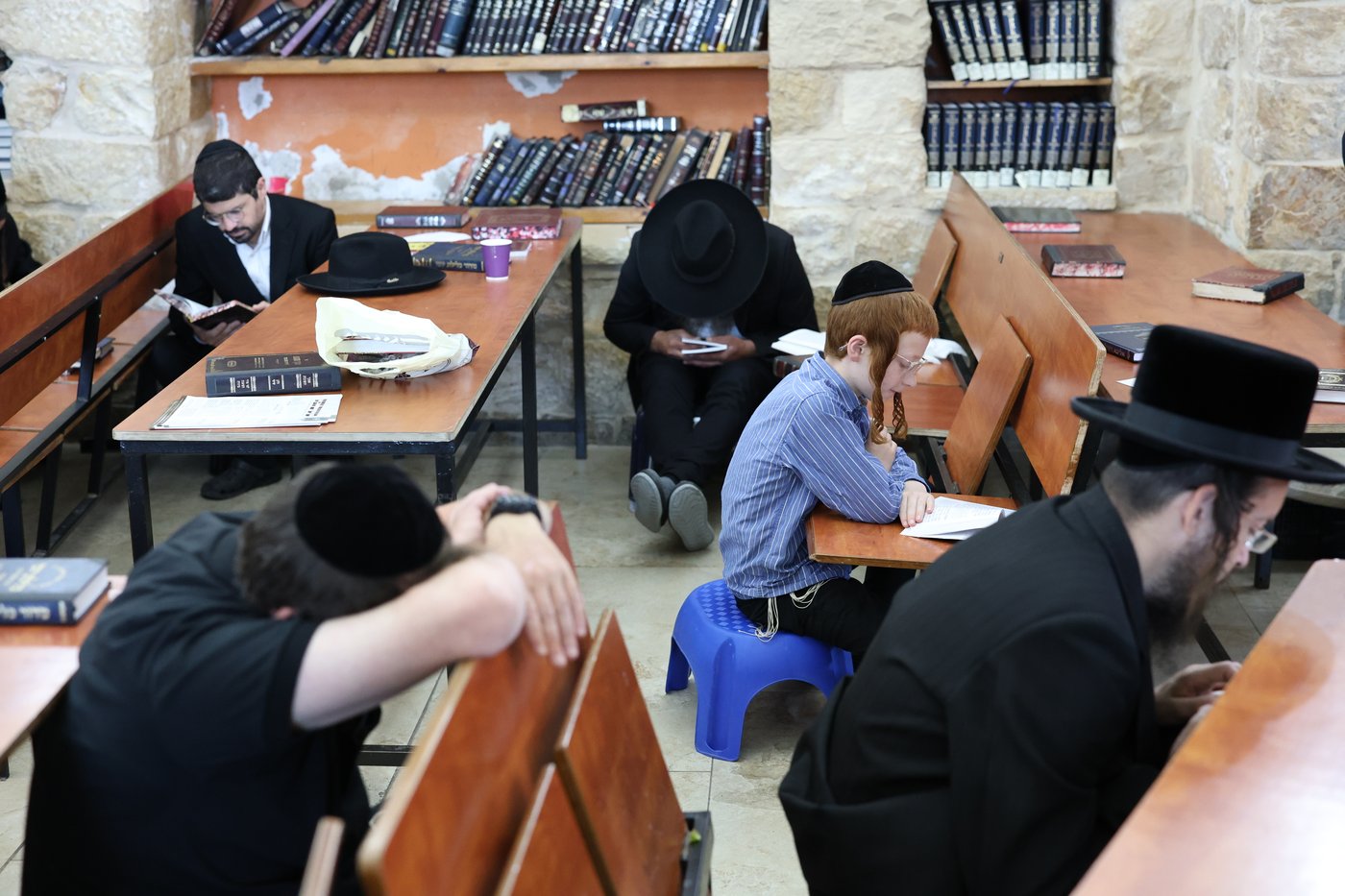 תשעה באב אצל האדמו"ר מלעלוב בצפת