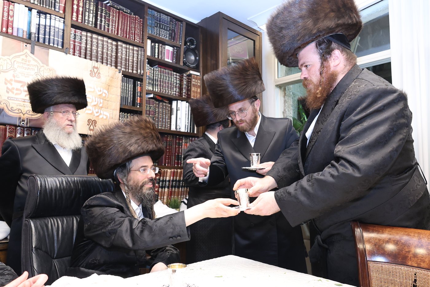 האדמו"ר מזוועהיל בשבת בכותל המערבי
