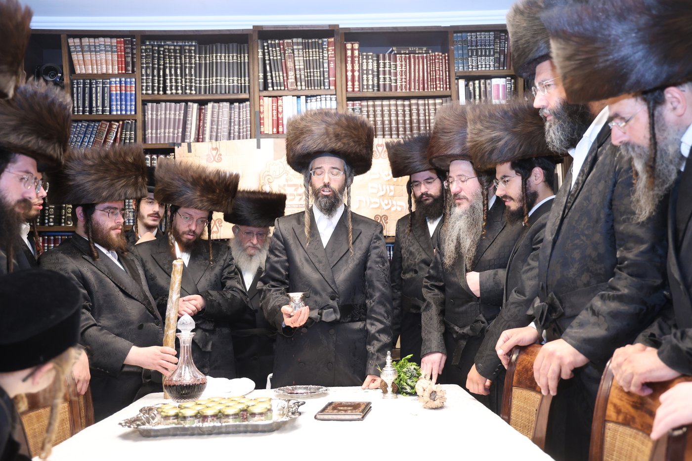 האדמו"ר מזוועהיל בשבת בכותל המערבי