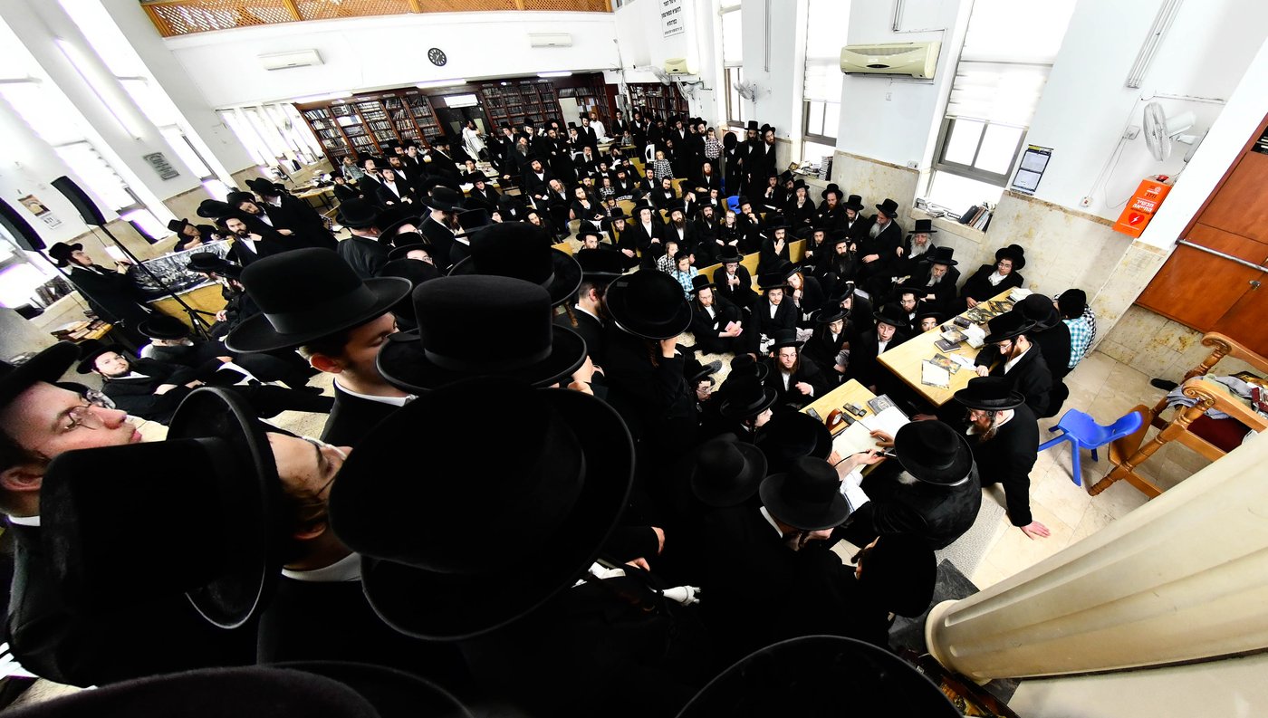 תשעה באב בחצה"ק מאקאווא