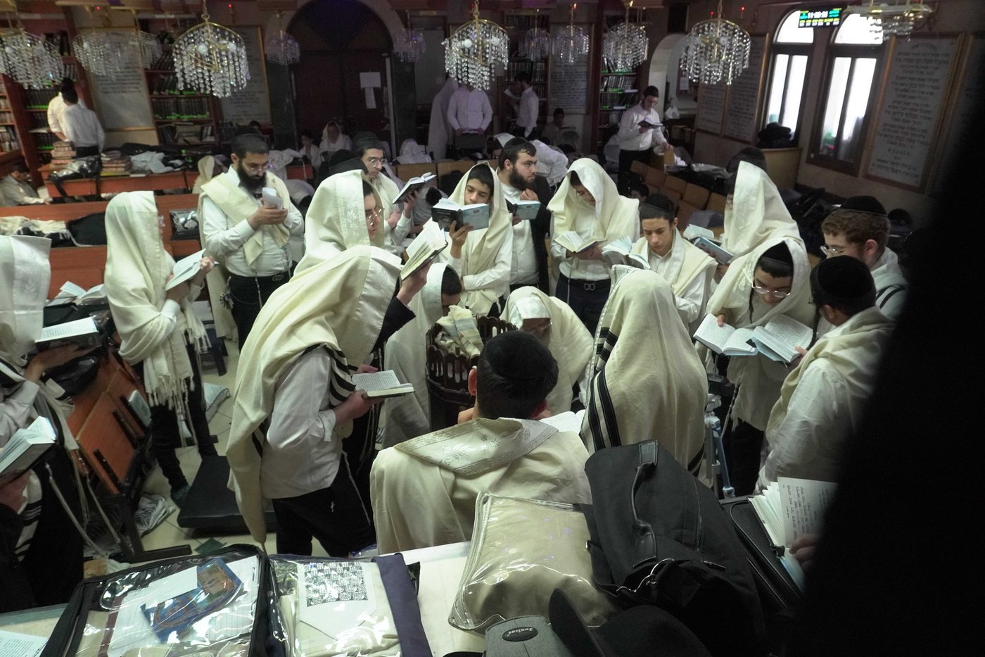 תשעה באב אצל הגר"צ מאזוז
