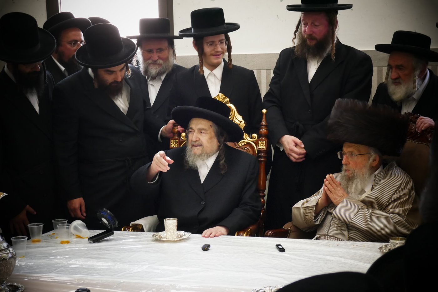 הגה"צ רבי יעקב מאיר שכטר בברית לנין האדמו"ר מפינסק קרלין