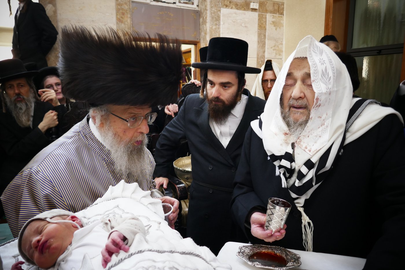 הגה"צ רבי יעקב מאיר שכטר בברית לנין האדמו"ר מפינסק קרלין