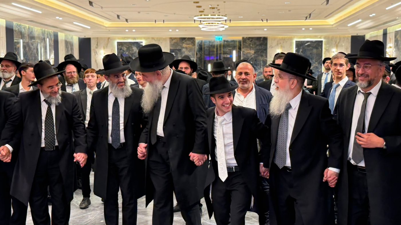שמחת נישואי נכד הגר"נ בן שמעון
