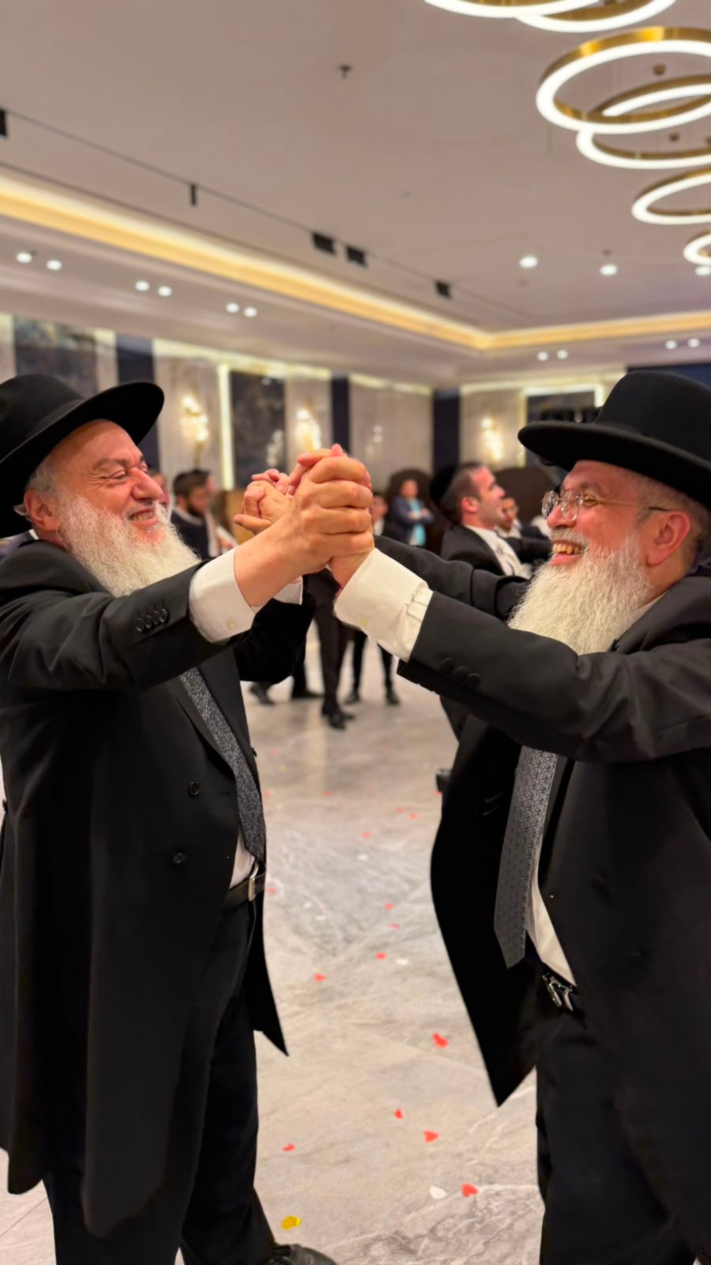 שמחת נישואי נכד הגר"נ בן שמעון
