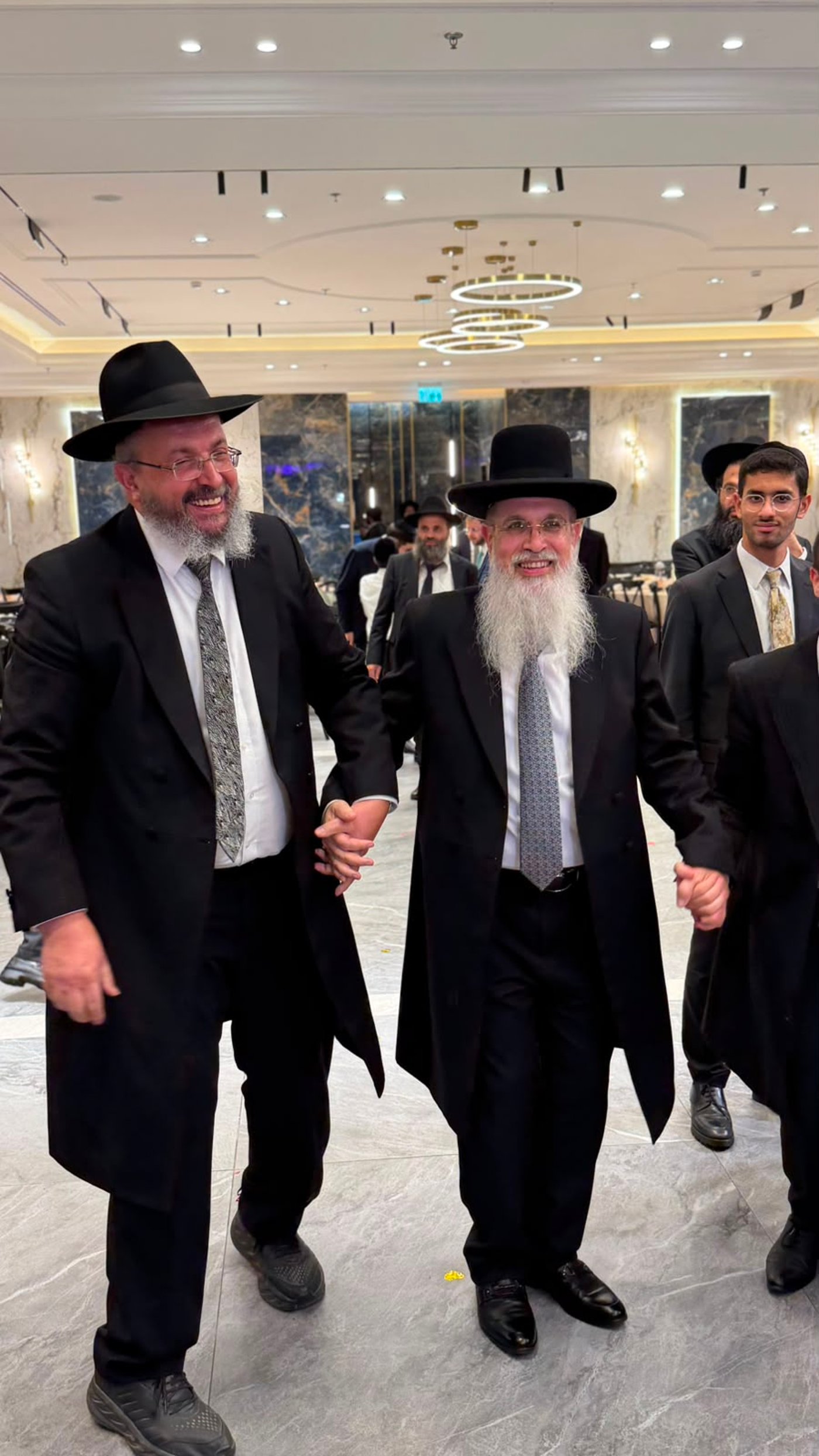 שמחת נישואי נכד הגר"נ בן שמעון