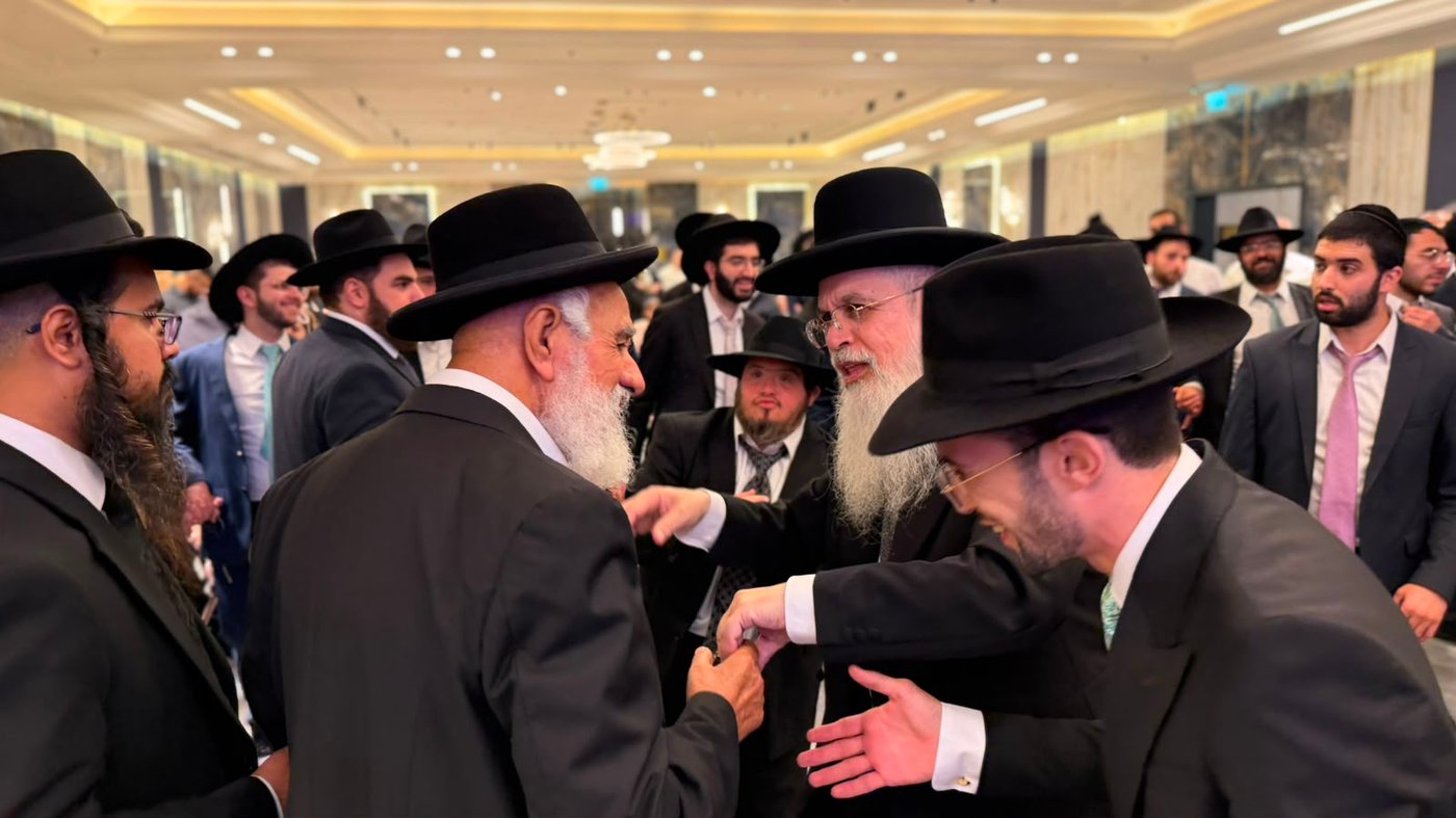 שמחת נישואי נכד הגר"נ בן שמעון