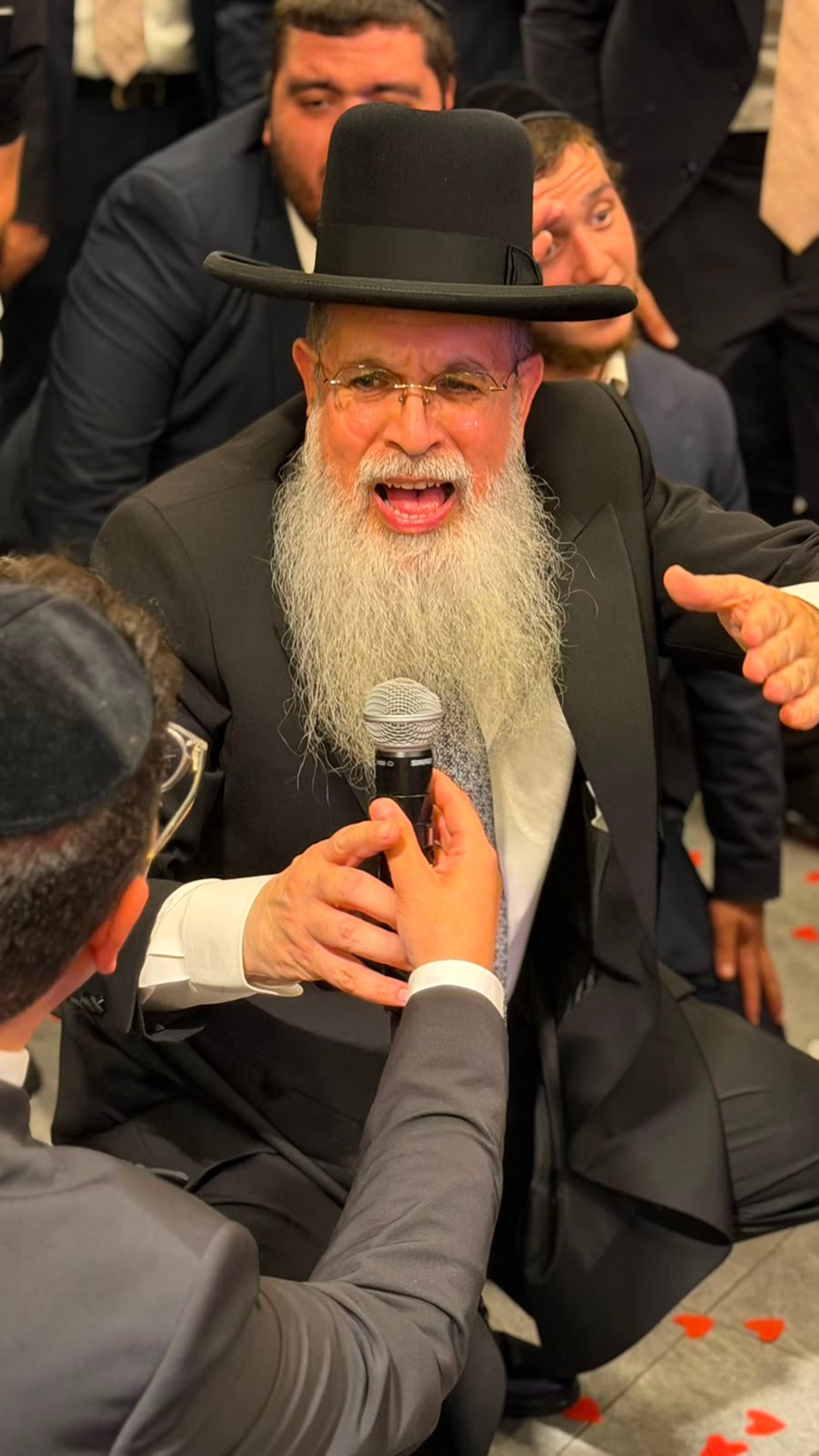 שמחת נישואי נכד הגר"נ בן שמעון