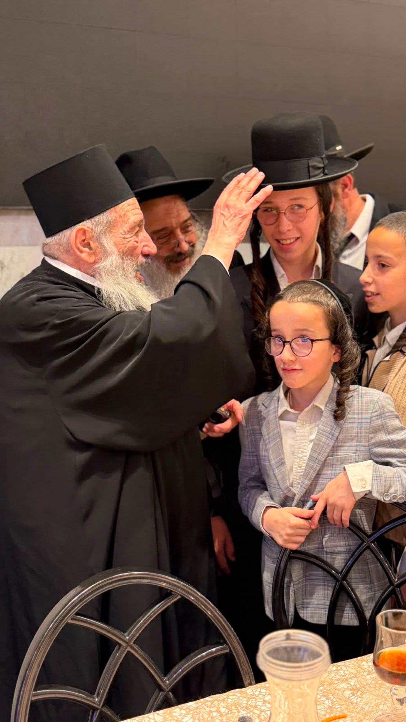 שמחת נישואי נכד הגר"נ בן שמעון