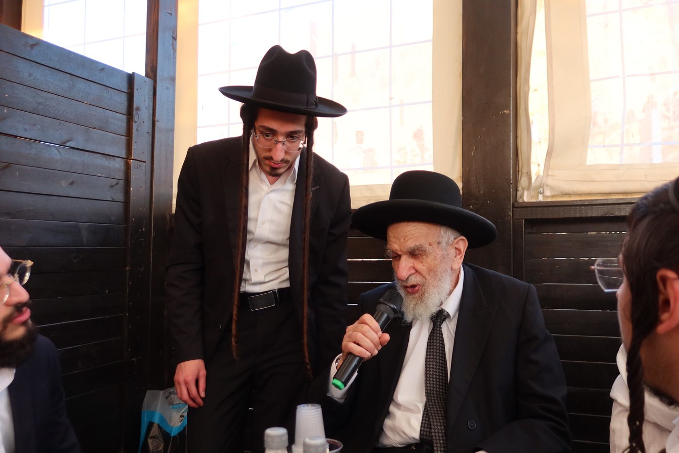 הגר"א טופיק בציון שמואל הנביא