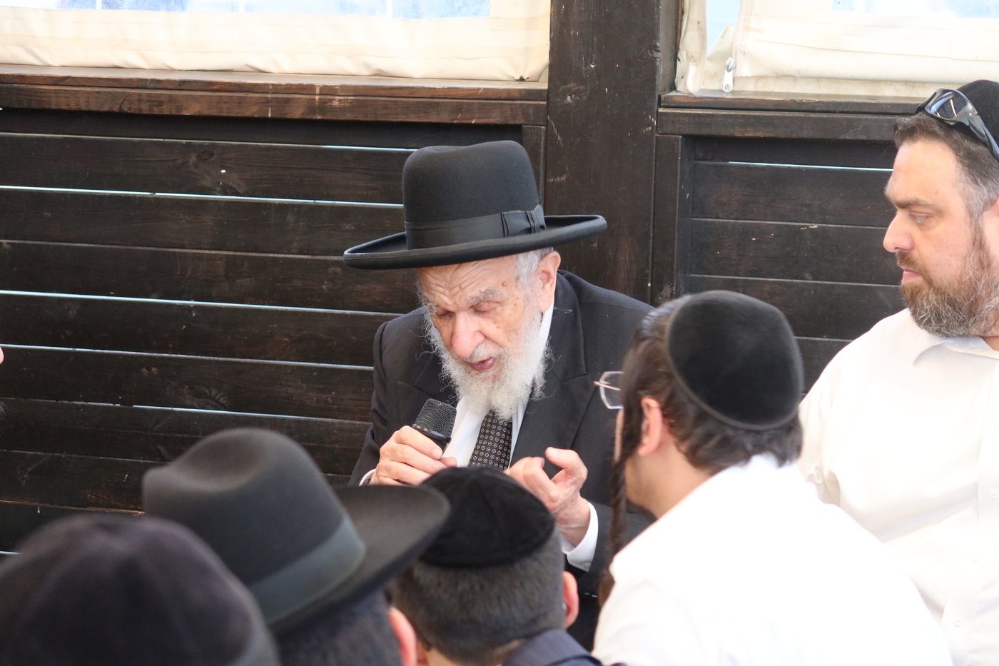 הגר"א טופיק בציון שמואל הנביא