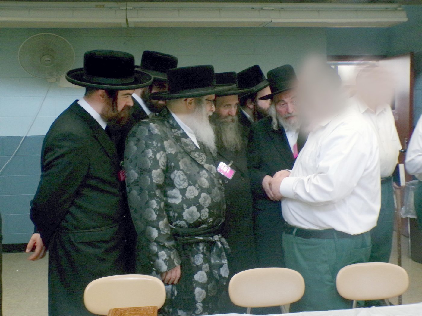 האדמו"ר מסאטמר בביקור בכלא