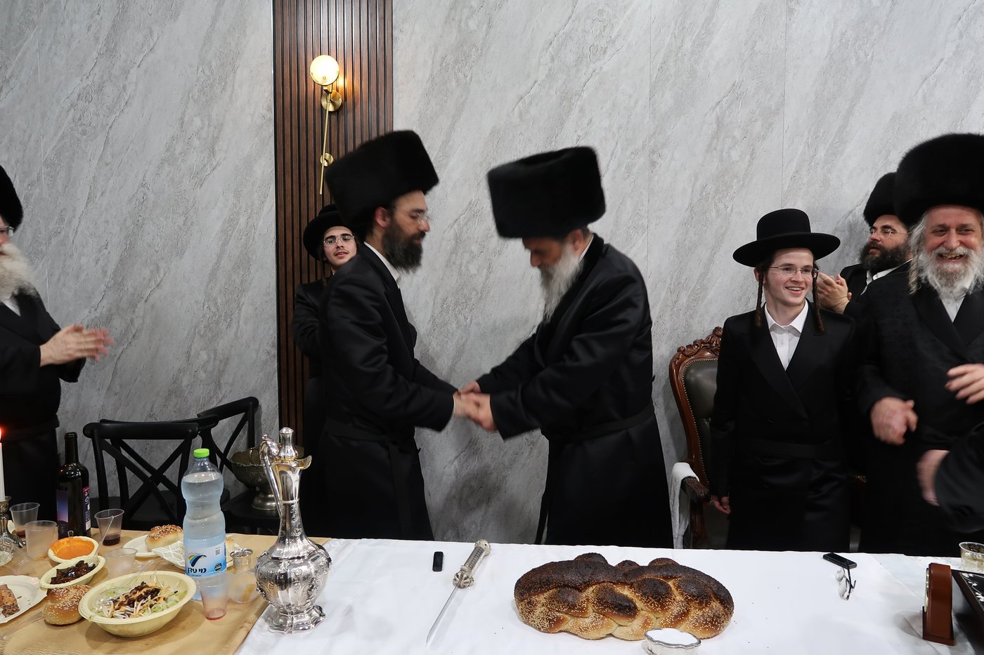 שמחת אירוסי נכדת האדמו"ר מאשלג בני היכלא