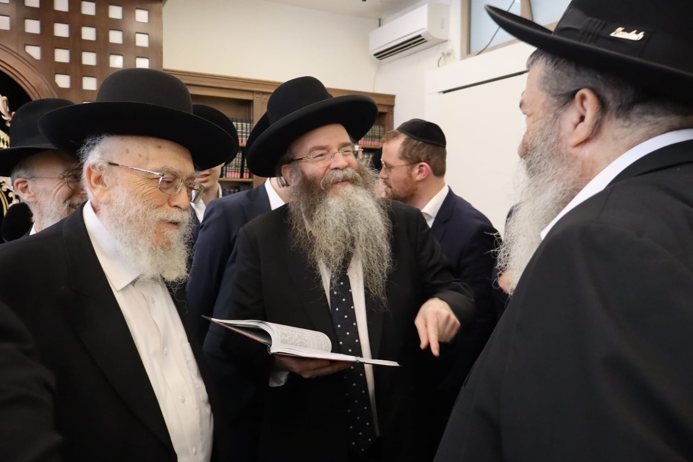 הגרב"ד אלישיב במנוחה בנתניה
