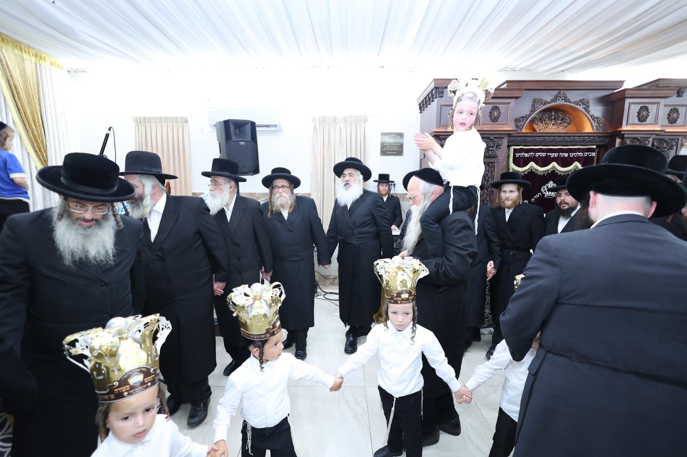 חומש סעודה תלמוד תורה דושינסקיא הר יונה