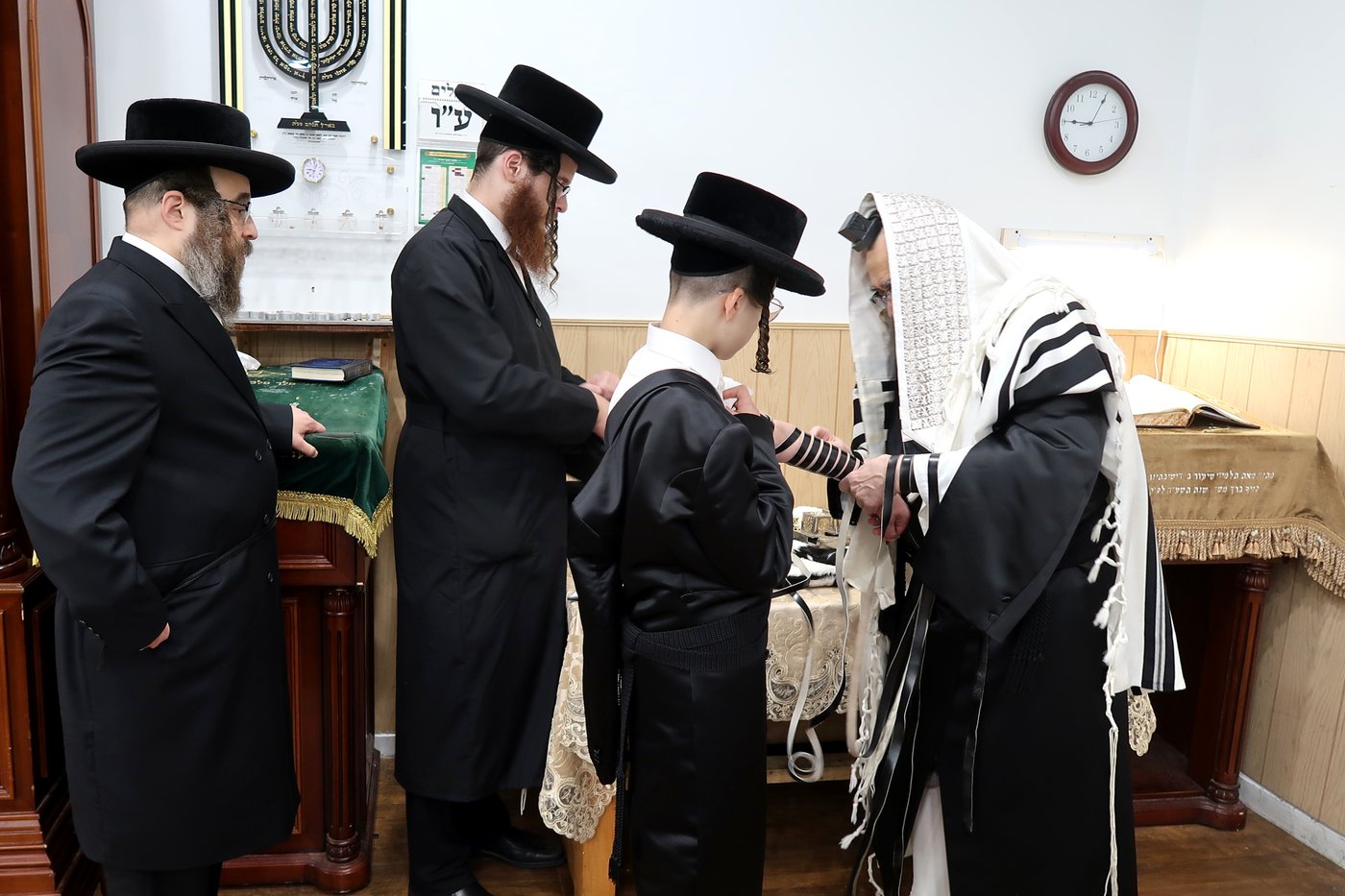 תלמידי מכינה לישיבת גור ב"פ, אצל האדמו"ר מסאטמר בניו העמפשיר