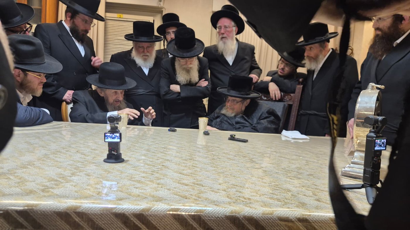 הגר"ד לנדו בביקור אצל האדמו"ר מבעלזא