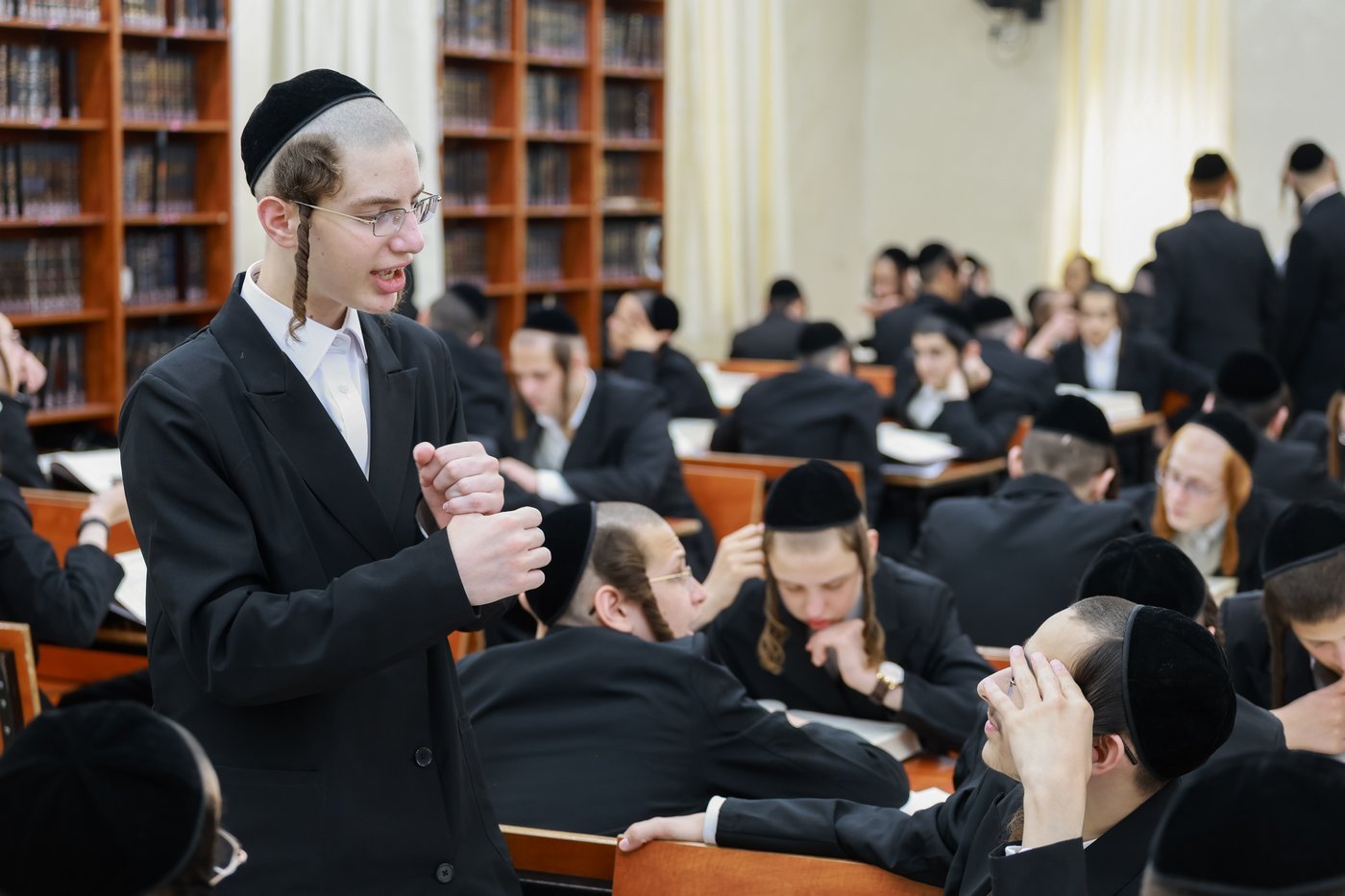 פתיחת הזמן בישיבת צאנז בחיפה