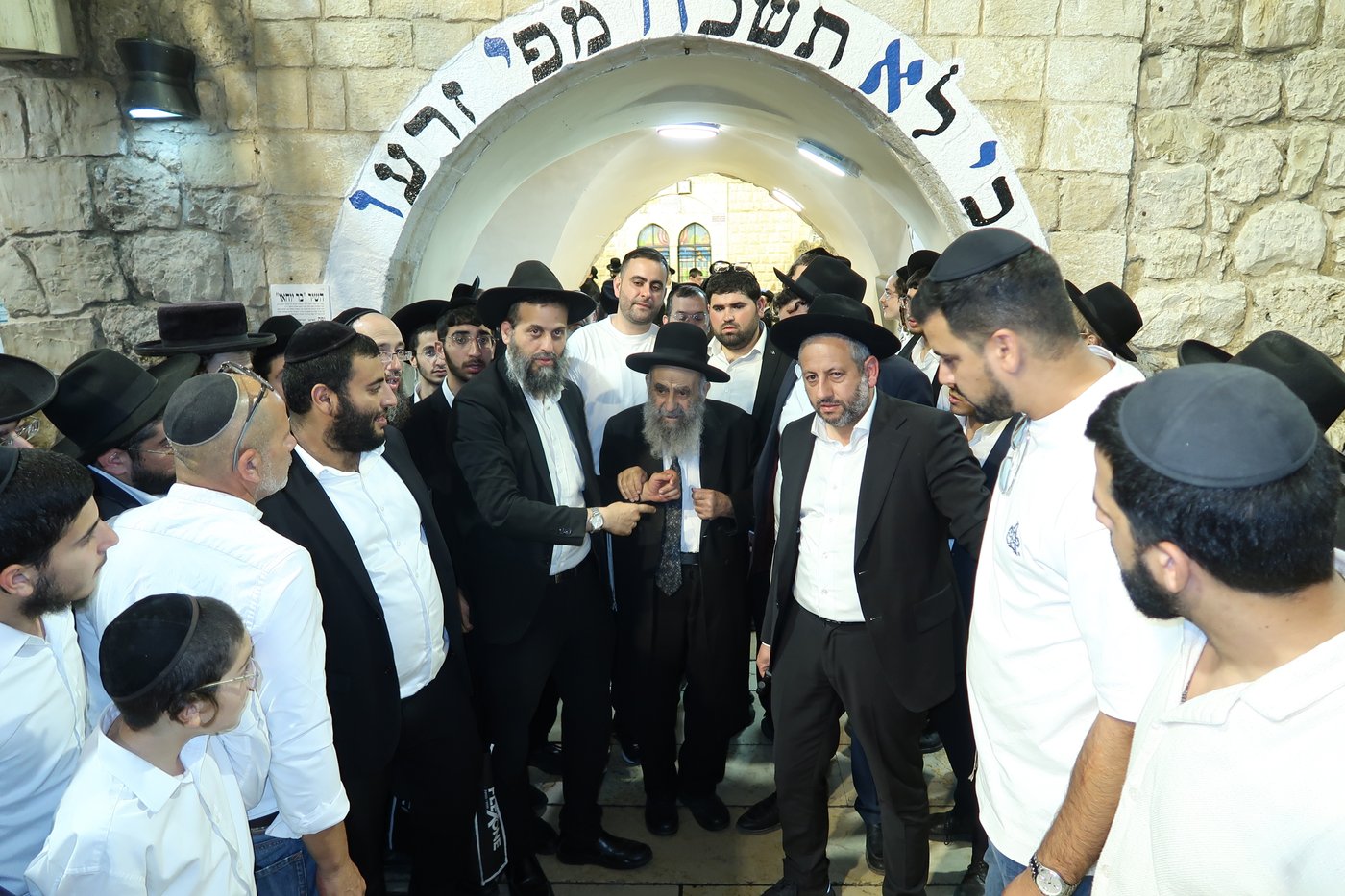 ט"ו באב אצל הגר"מ צדקה