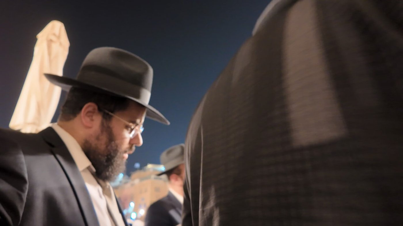 תפילה לרפואת נכדתו של צביקה כהן