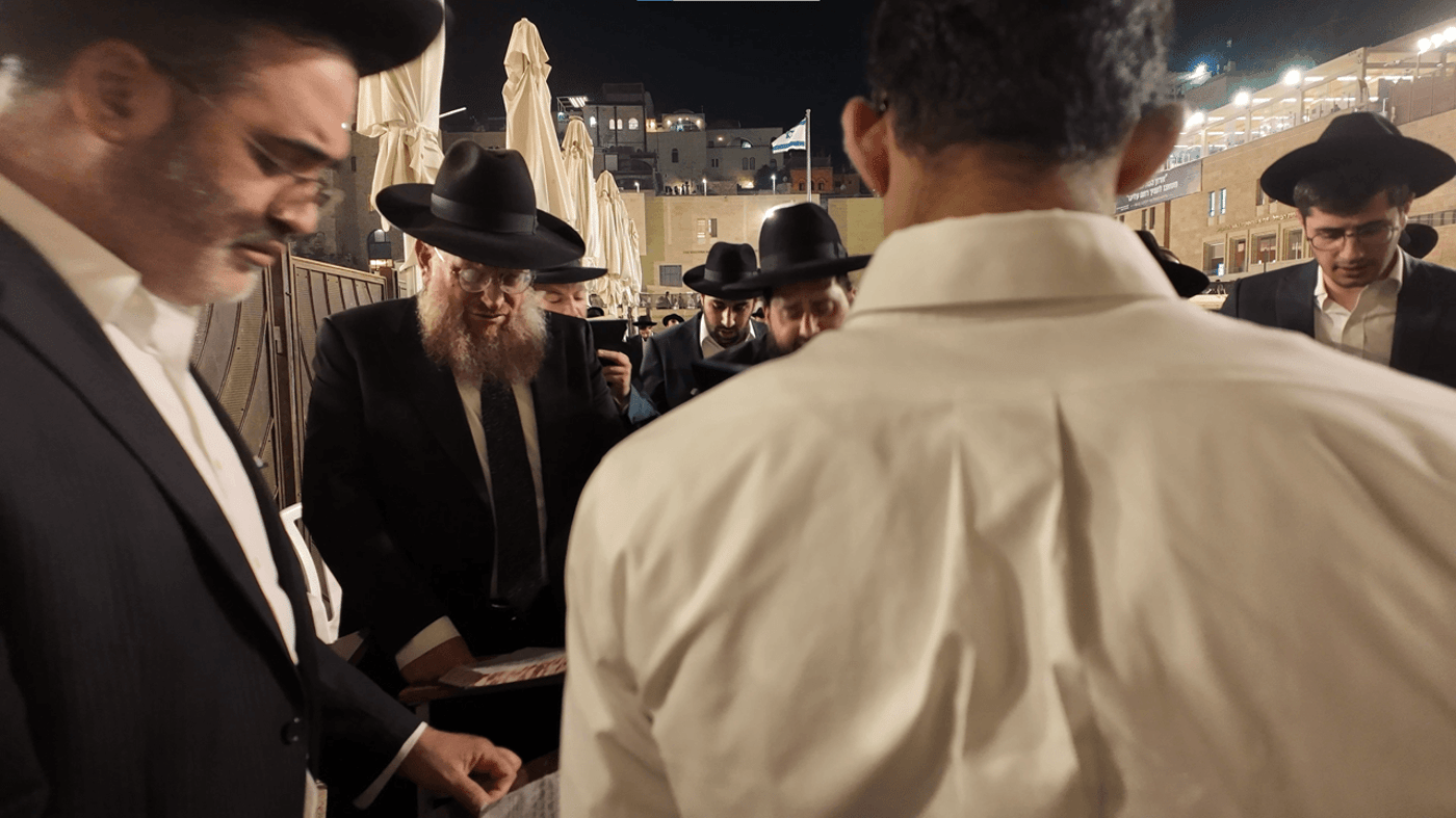 תפילה לרפואת נכדתו של צביקה כהן