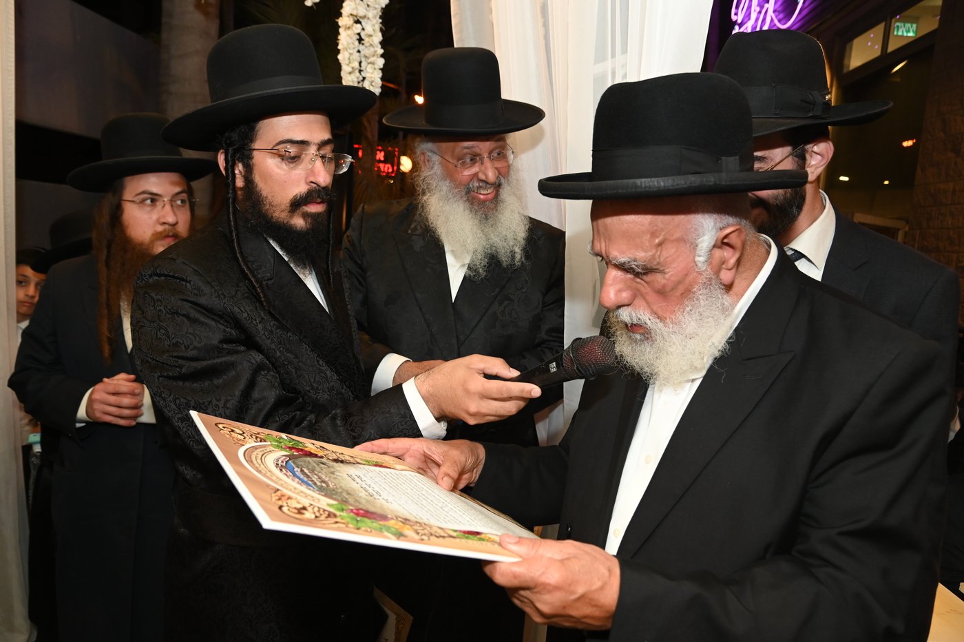 שמחת נישואי נכד רבי עוזיהו אלכורת 