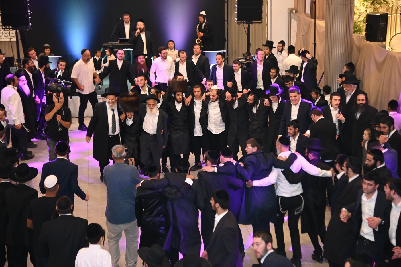 שמחת נישואי נכד רבי עוזיהו אלכורת 