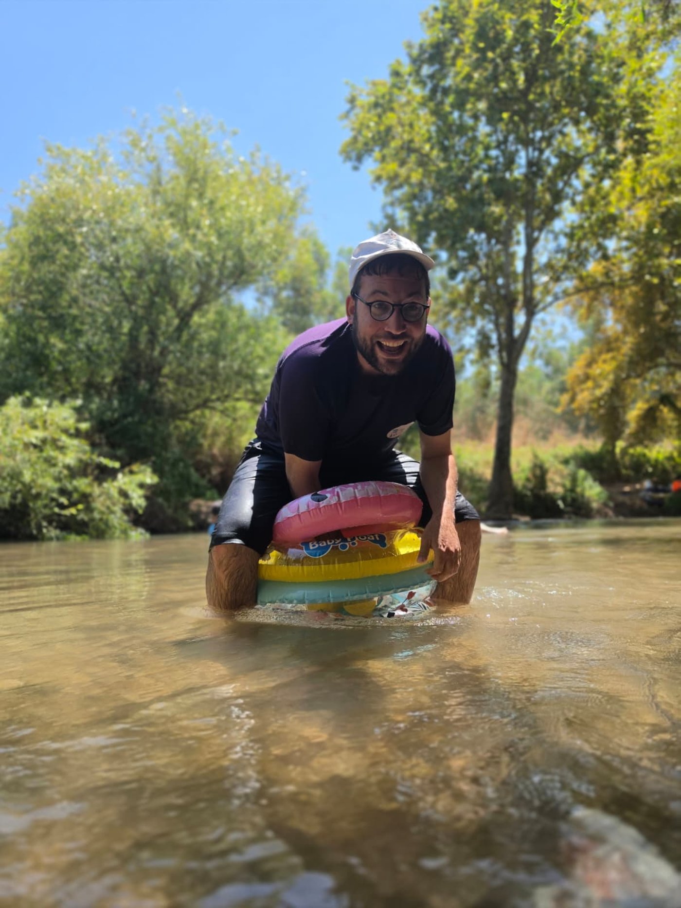 מדריך הטיולים ישראל שפירא בימים אלה (ובשאר ימי השנה...)