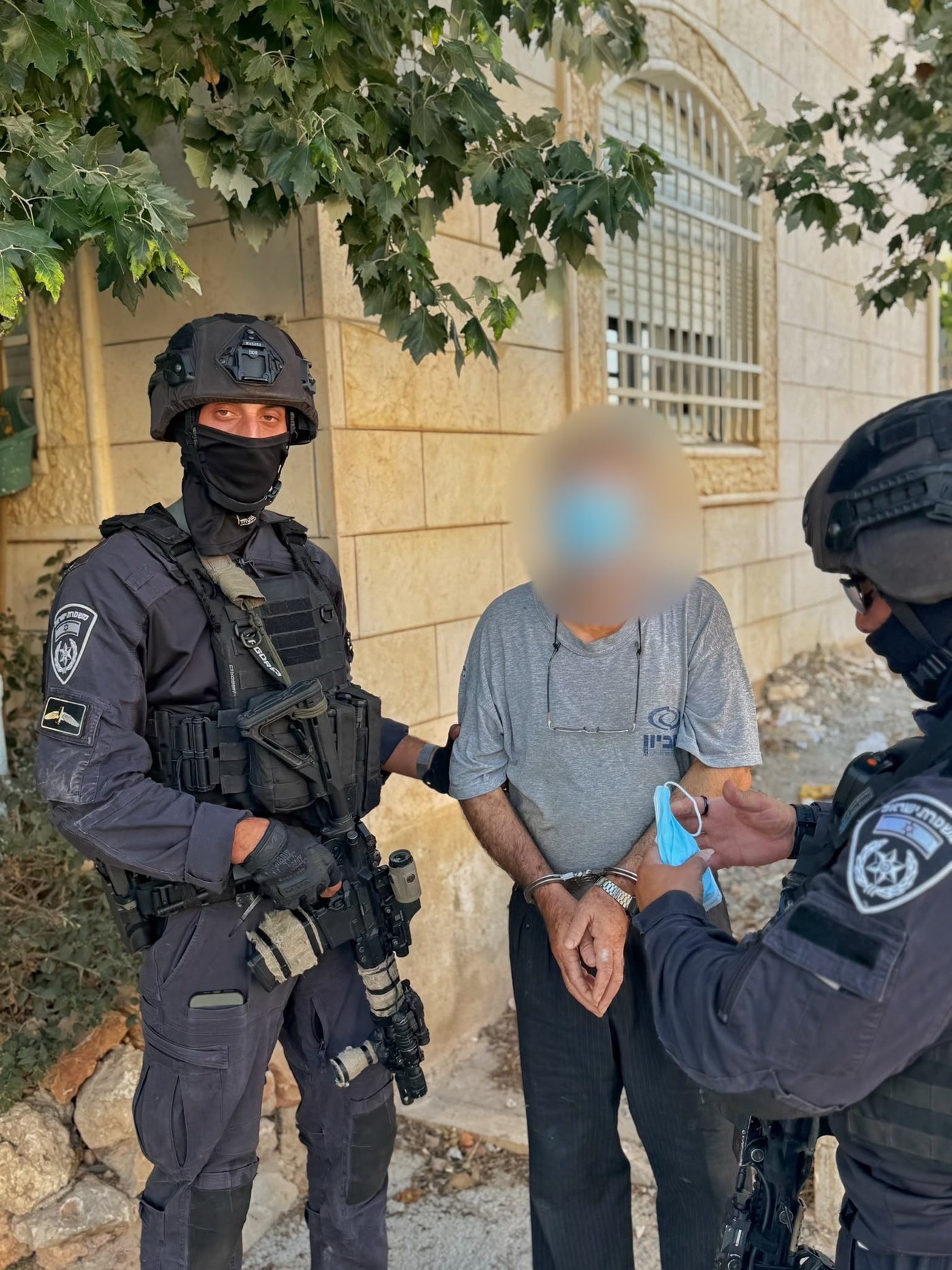מעצר אימאם מסית בחברון במקביל לתפילת אלפים במערת המכפלה