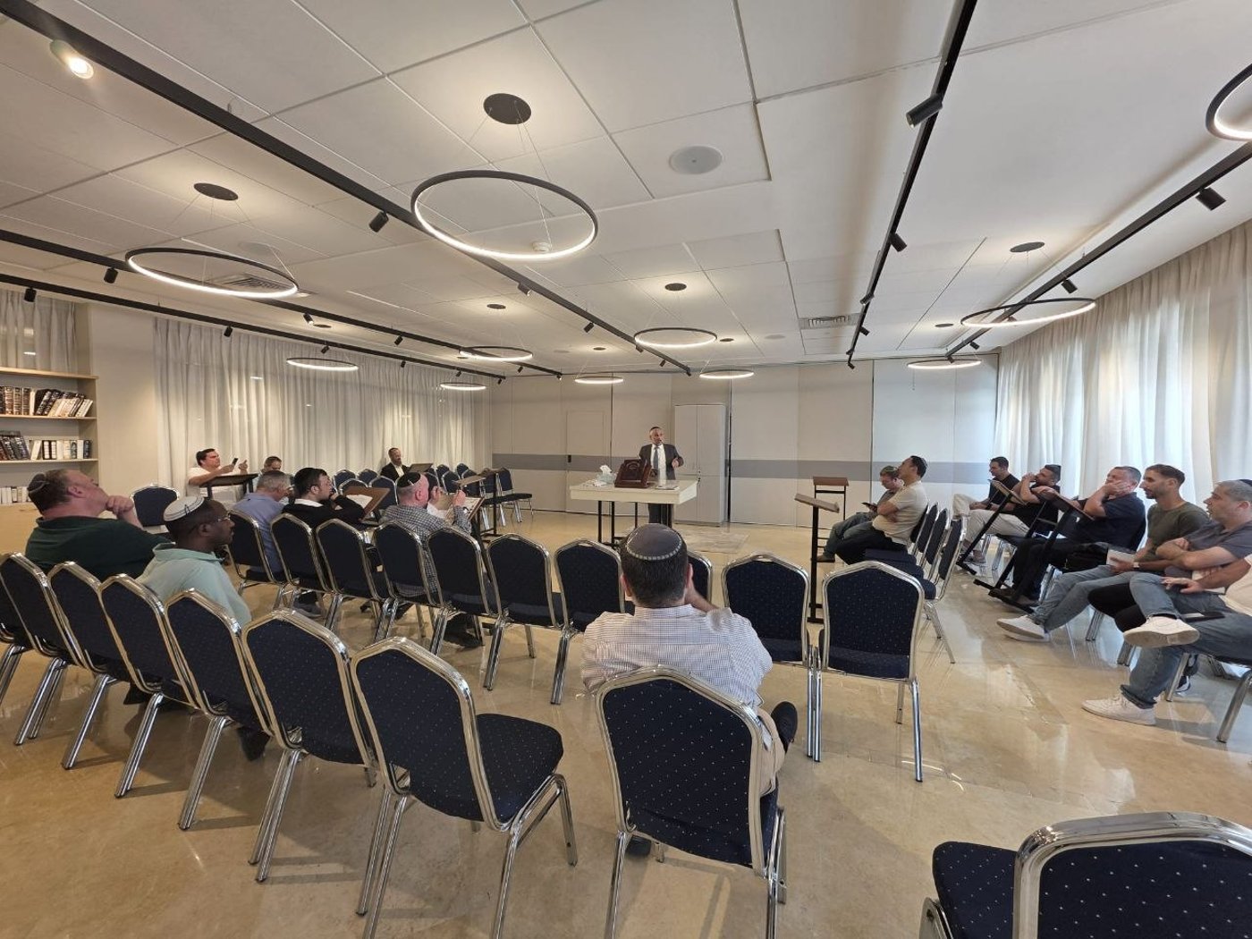 העיתונאי שנקלע לעימות אלים | 'זיידל'ע' עם כל הנייעס והחשיפות
