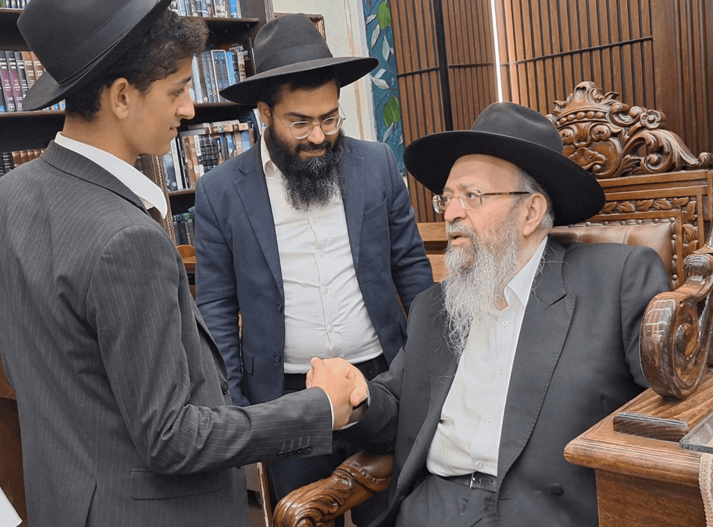 הגרי"ח סופר בעכו