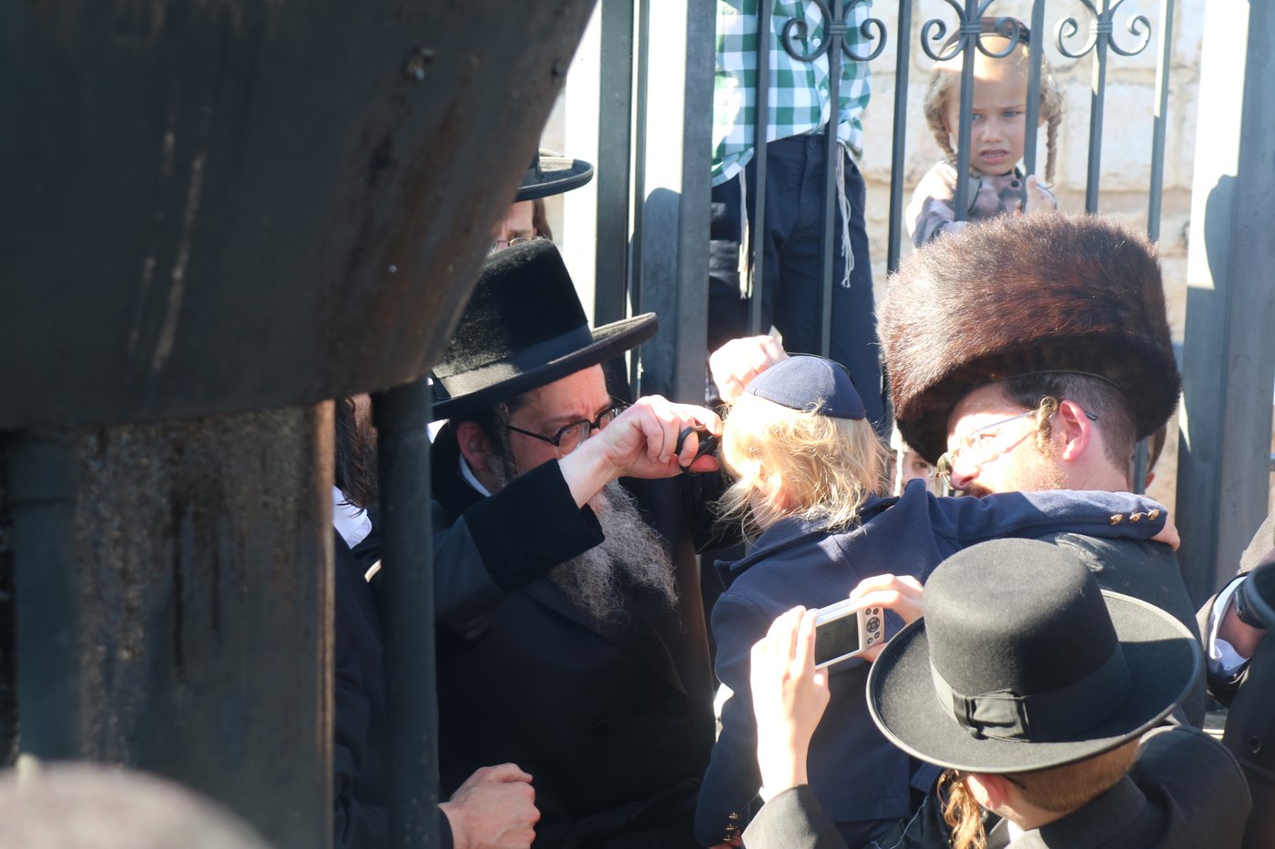האדמו"ר מסקולען לייקווד בביקור בארה"ק
