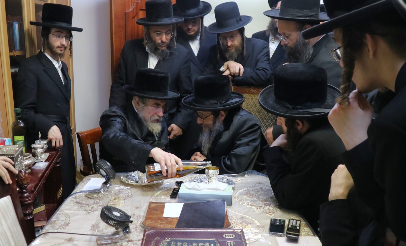 האדמו"ר מסקולען לייקווד בביקור בארה"ק