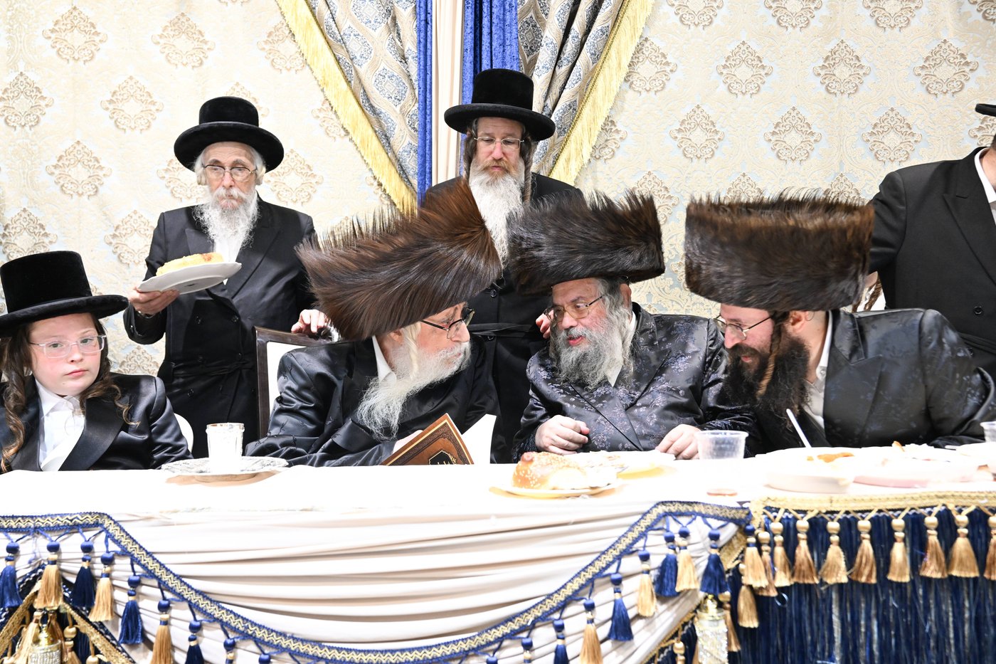 בר מצווה לנכד האדמו"ר מזוטשקא