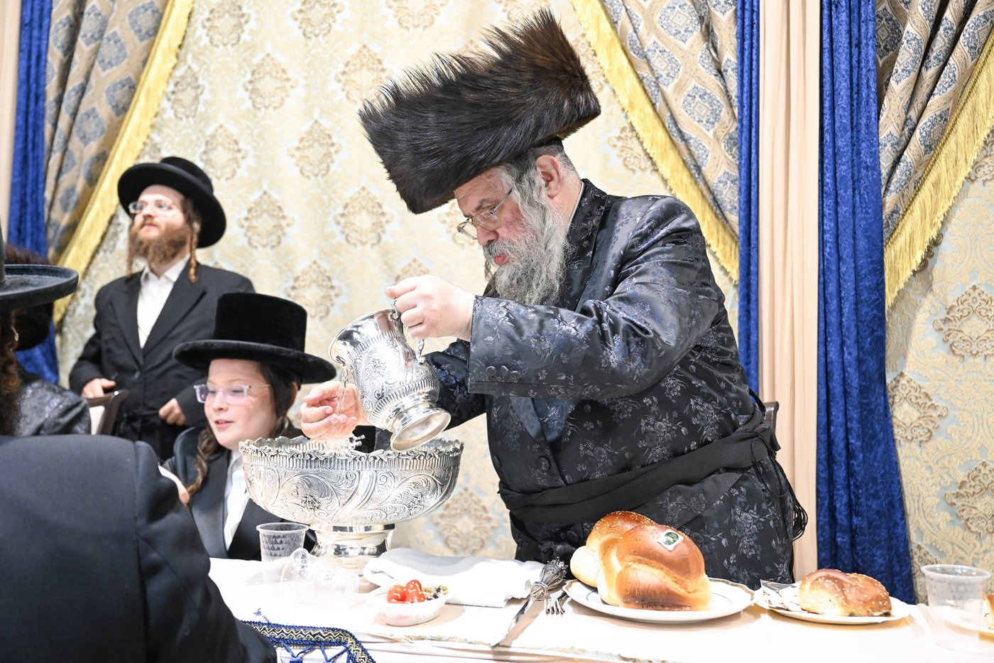 בר מצווה לנכד האדמו"ר מזוטשקא