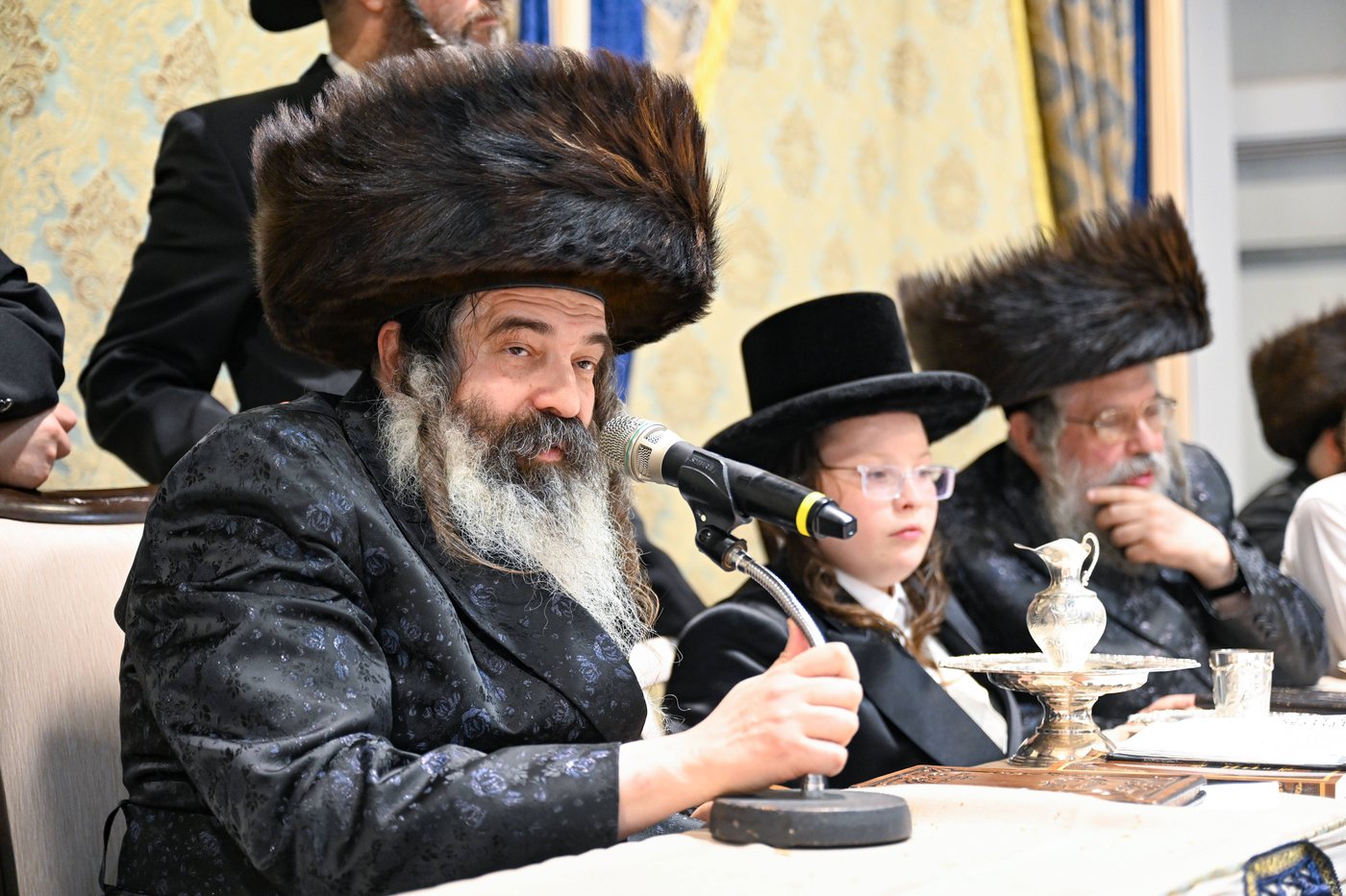 בר מצווה לנכד האדמו"ר מזוטשקא