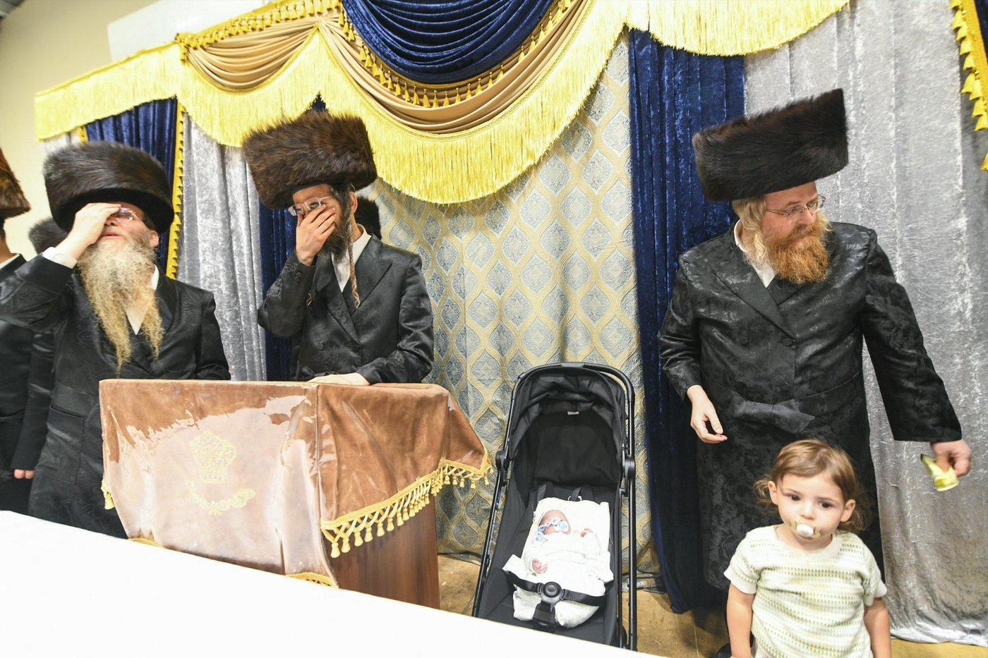 מעמד הקרישמע ליינען בזוועהיל