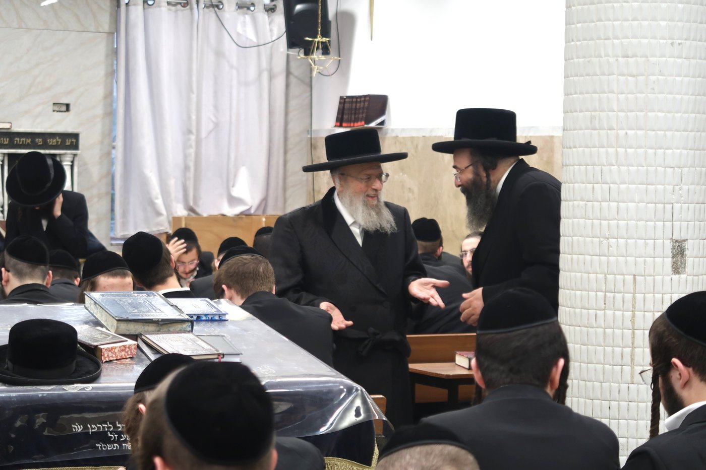 פתיחת הזמן בישיבת פינסק קרלין בב"ב
