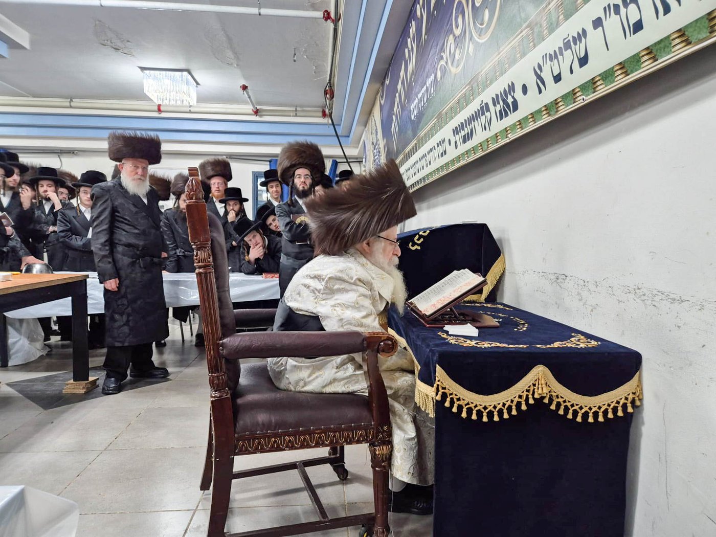 האדמו"ר מצאנז קלויזנבורג שבת בצפת