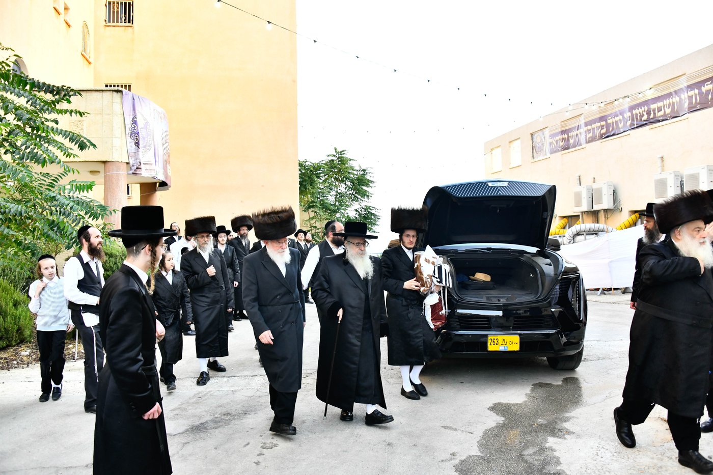 האדמו"ר מצאנז קלויזנבורג שבת בצפת