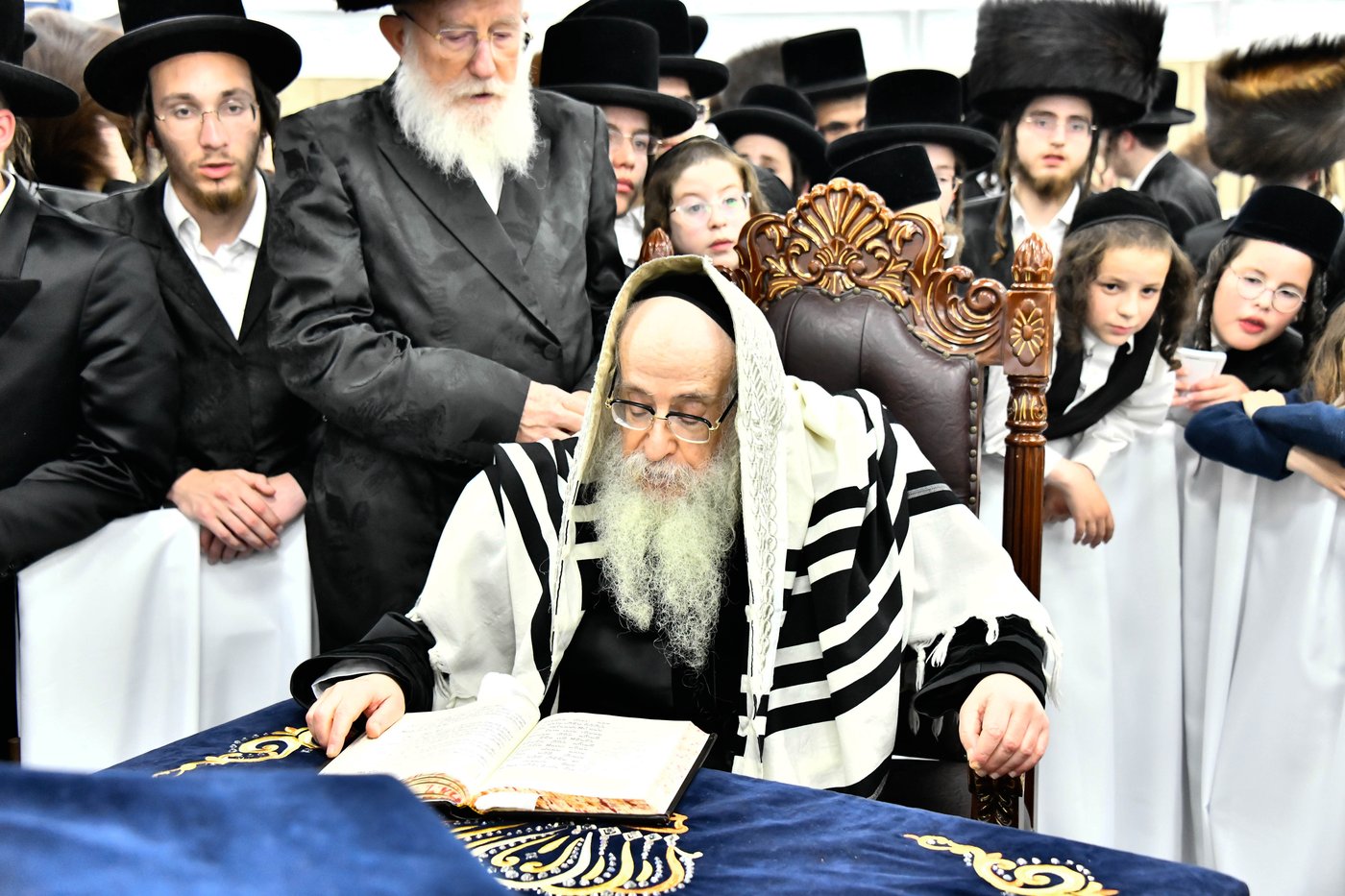 האדמו"ר מצאנז קלויזנבורג שבת בצפת