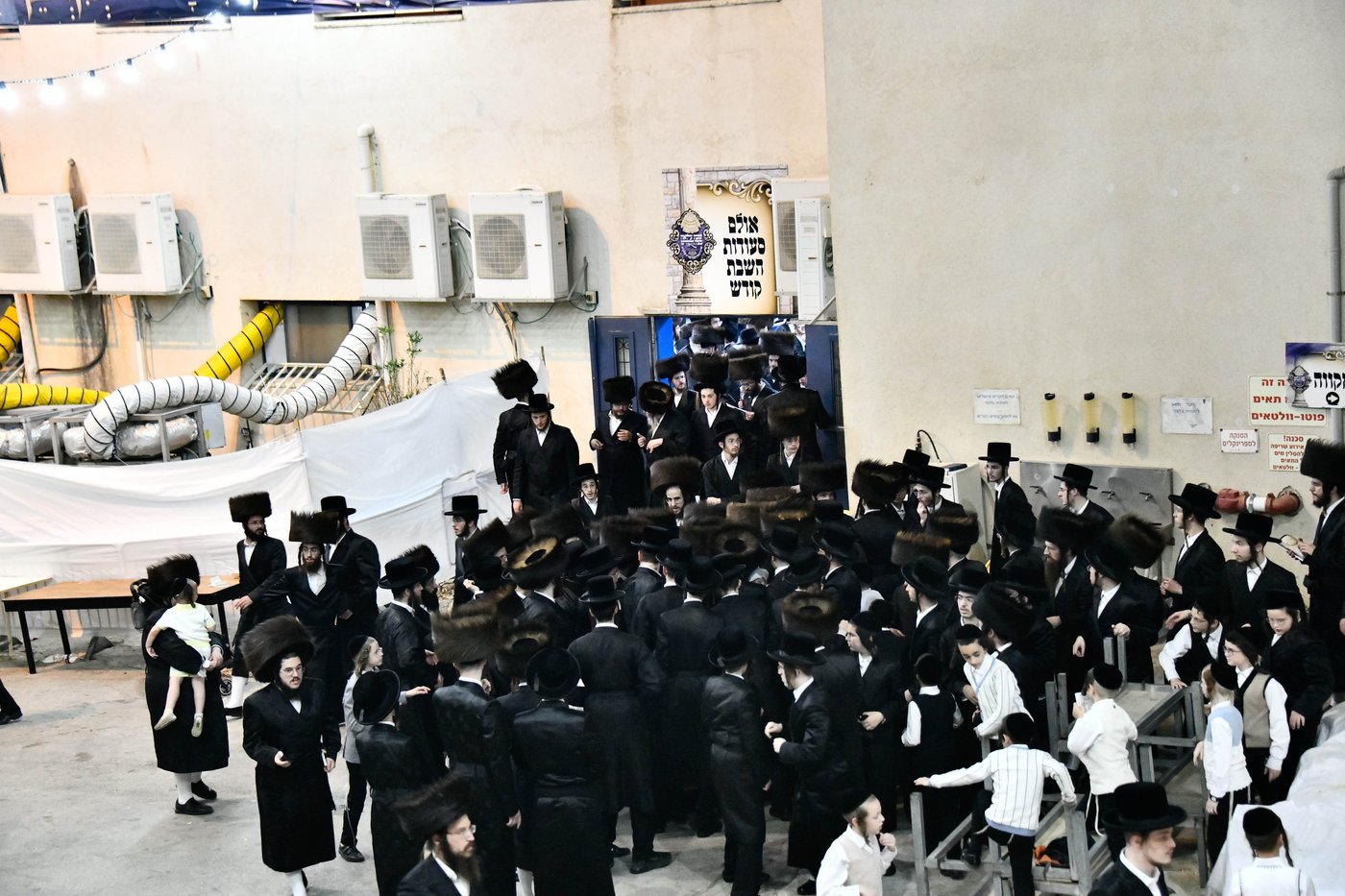 האדמו"ר מצאנז קלויזנבורג שבת בצפת