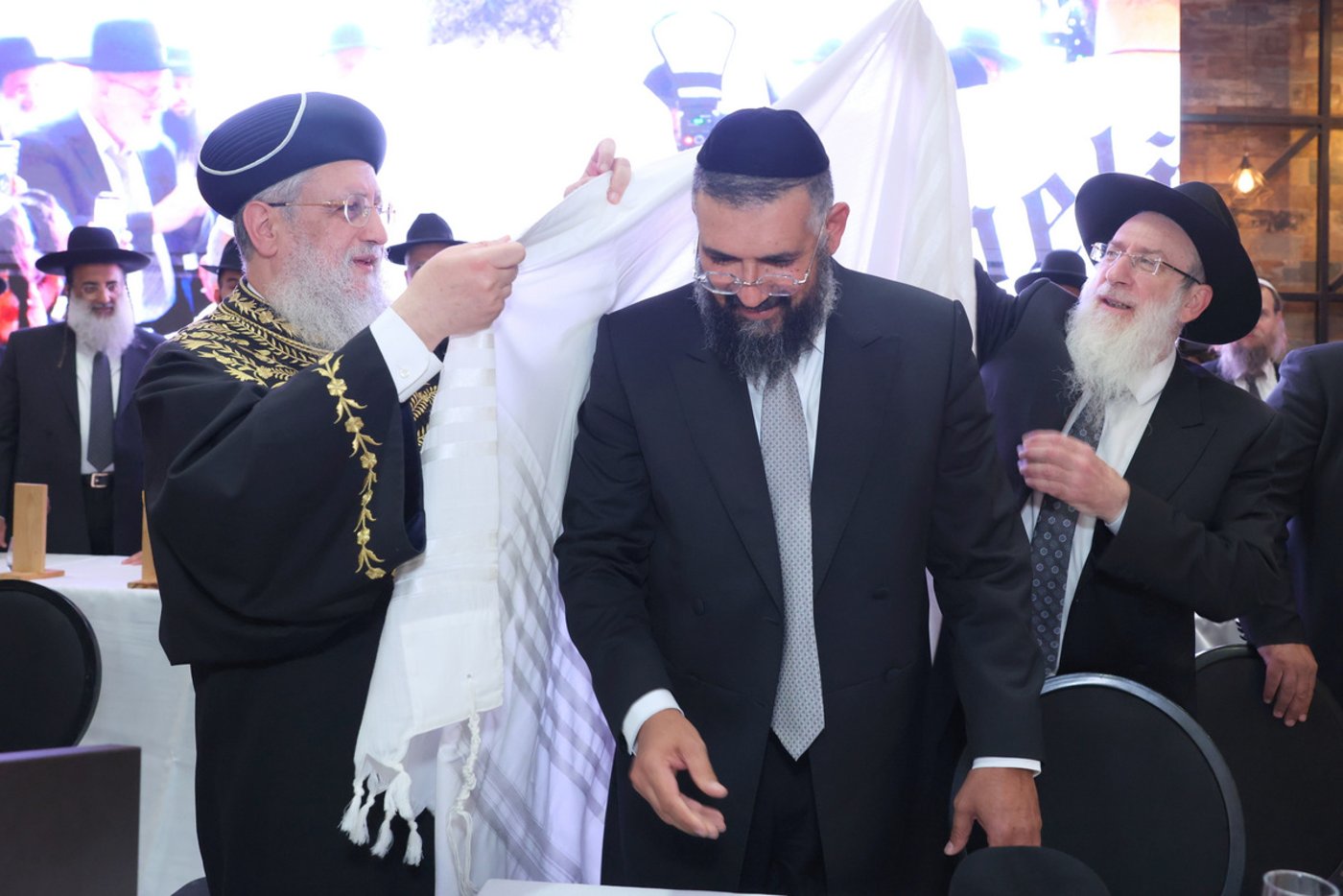 מעמד הכתרת הרב ארז אלחרר לרבה של הוד השרון 