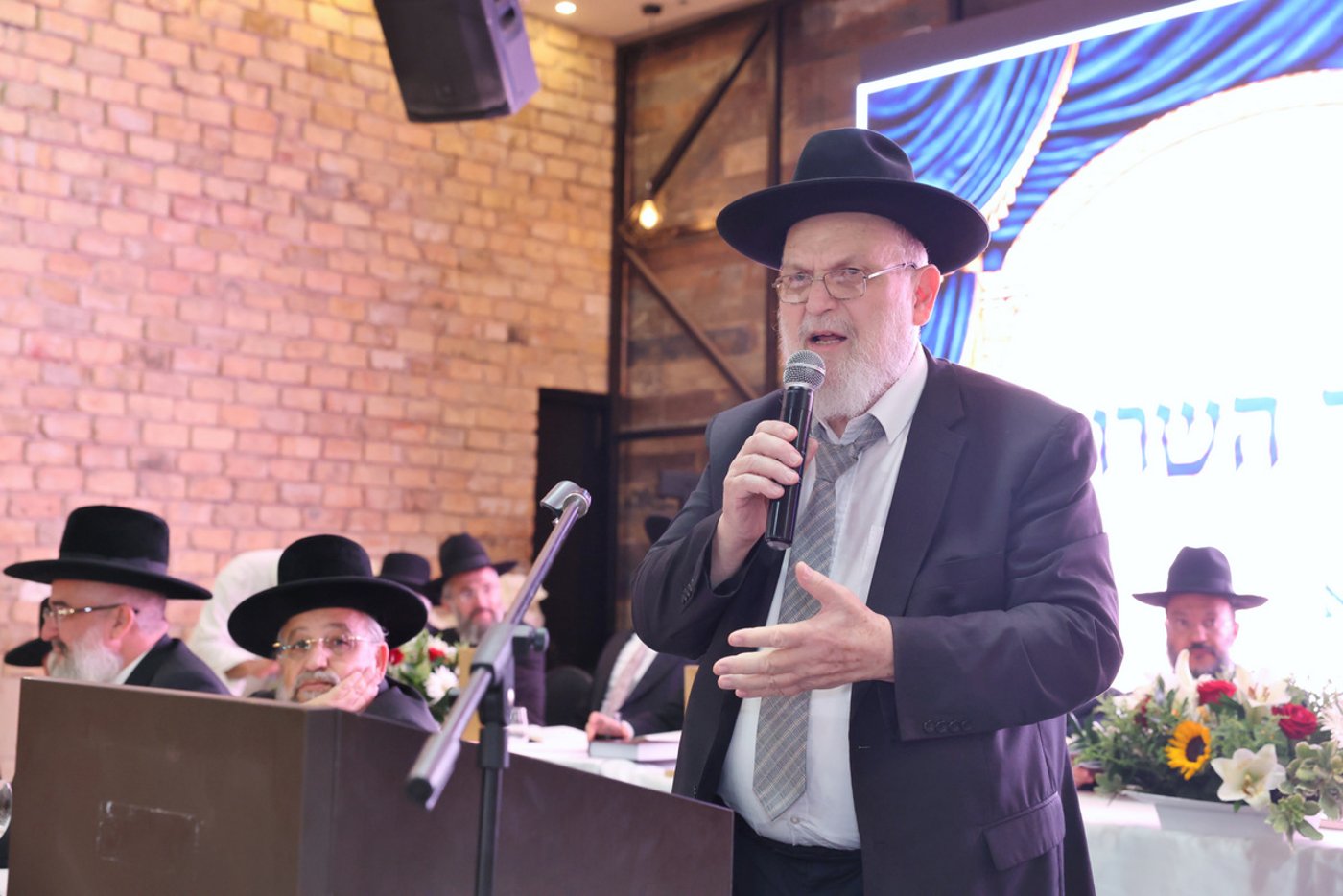 מעמד הכתרת הרב ארז אלחרר לרבה של הוד השרון 