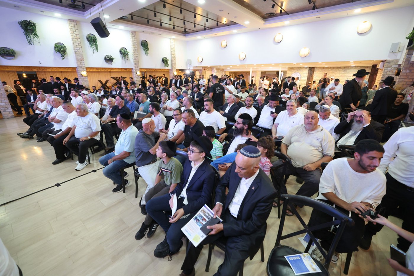 מעמד הכתרת הרב ארז אלחרר לרבה של הוד השרון 